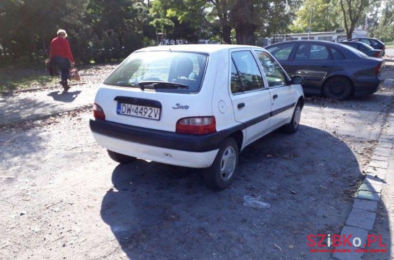 2002' Citroen Saxo photo #2