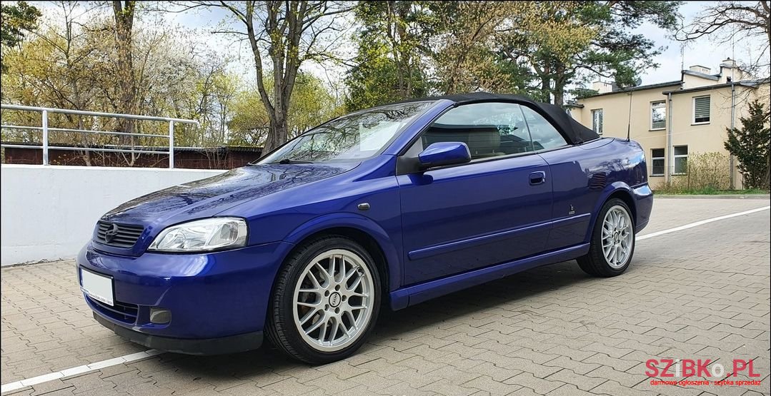2003' Opel Astra photo #2