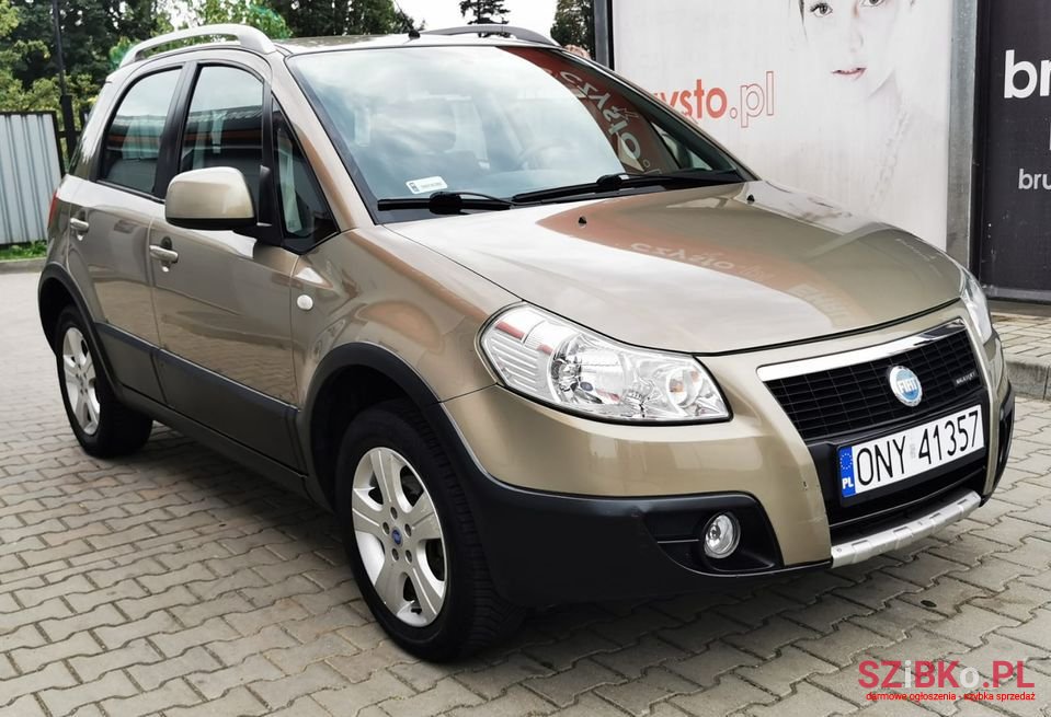 2006' Fiat Sedici photo #2