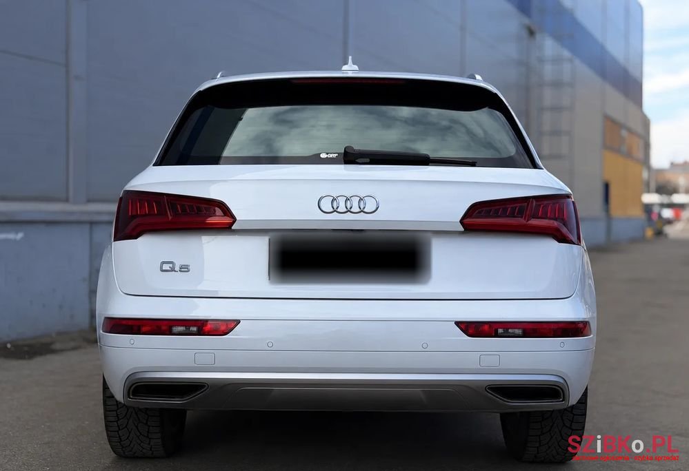 2019' Audi Q5 photo #5