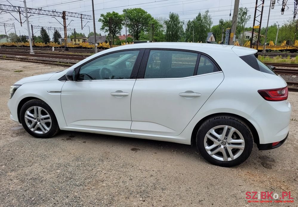 2017' Renault Megane photo #2