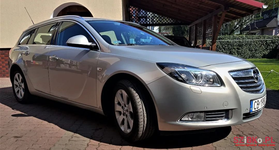 2009' Opel Insignia photo #1