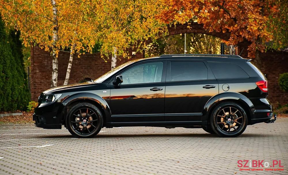 2014' Fiat Freemont photo #3