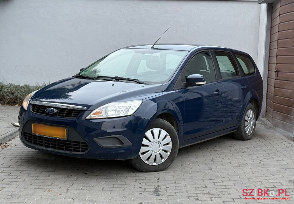 2010' Ford Focus photo #1