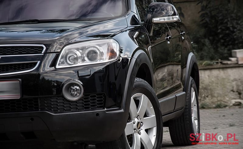 2006' Chevrolet Captiva photo #3