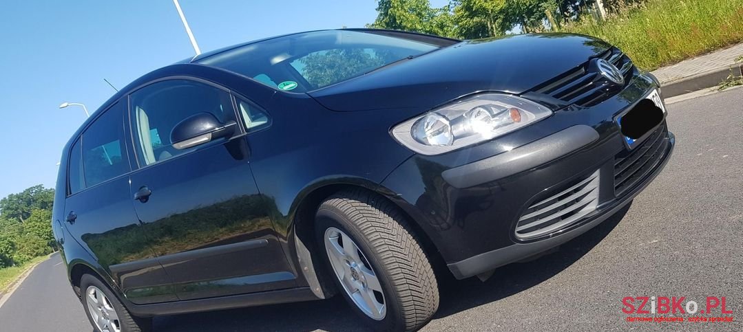 2005' Volkswagen Golf Plus photo #3