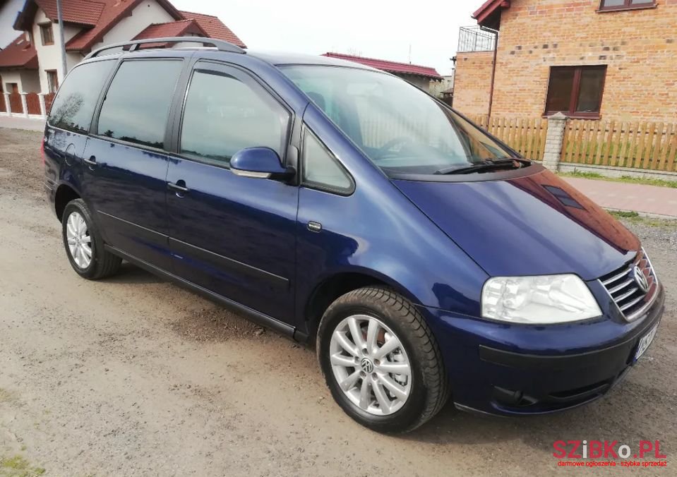 2004' Volkswagen Sharan photo #1