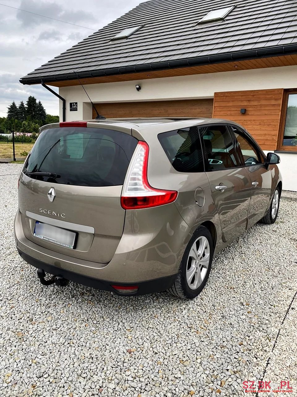 2009' Renault Scenic photo #5