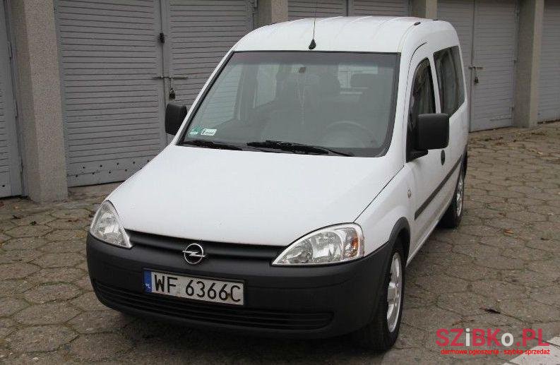 2006' Opel Combo photo #1