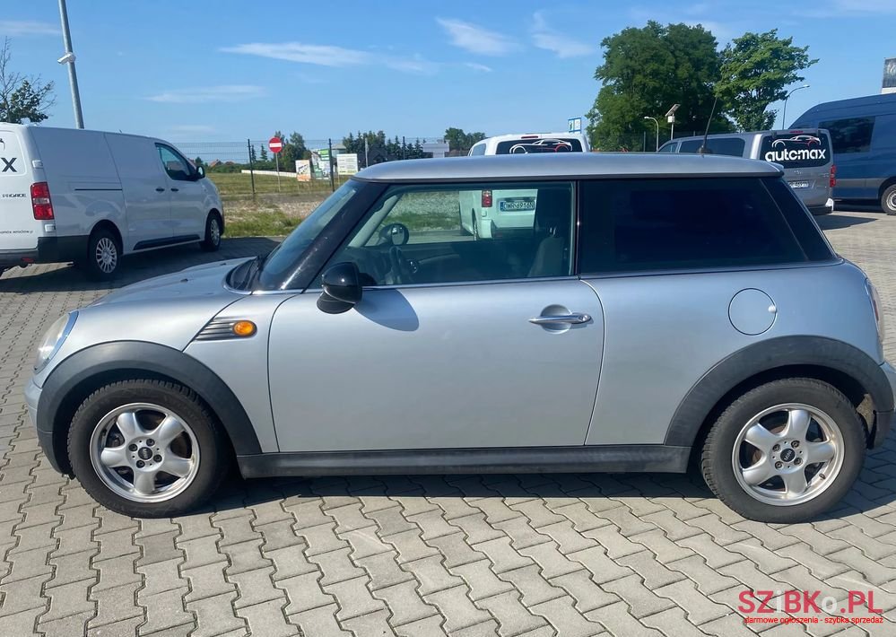 2008' MINI One Standard photo #2