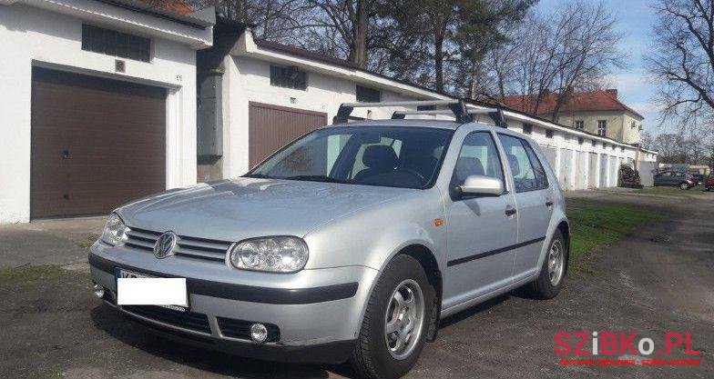 1999' Volkswagen Golf photo #1