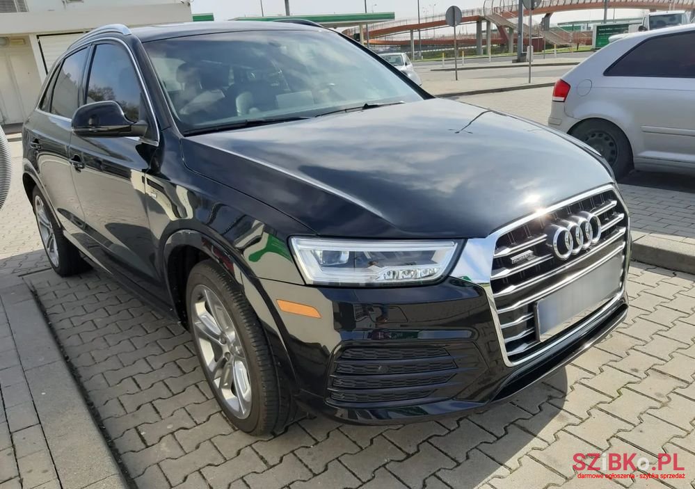 2016' Audi Q3 S Tronic photo #2