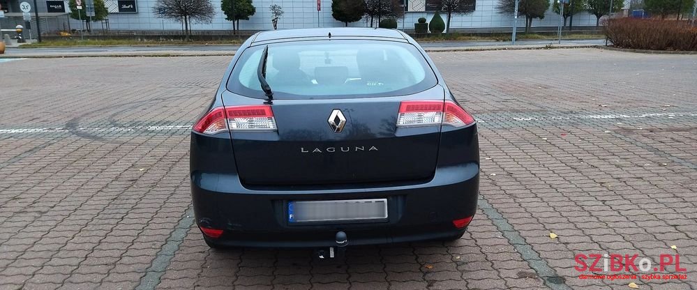 2008' Renault Laguna photo #3