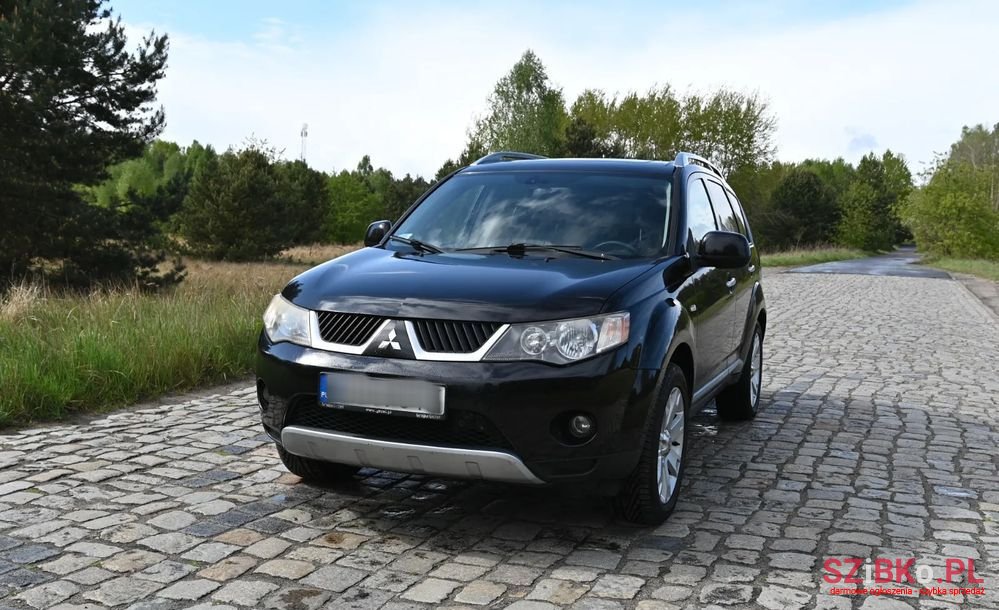 2008' Mitsubishi Outlander 2.2 Did Instyle photo #1