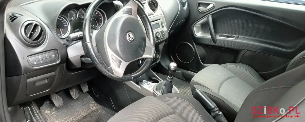 2009' Alfa Romeo MiTo photo #3
