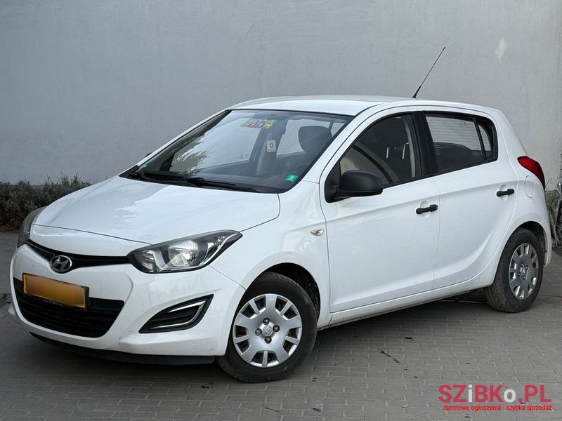 2014' Hyundai i20 1.25 Style photo #2