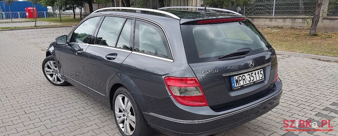 2010' Mercedes-Benz Klasa C photo #4