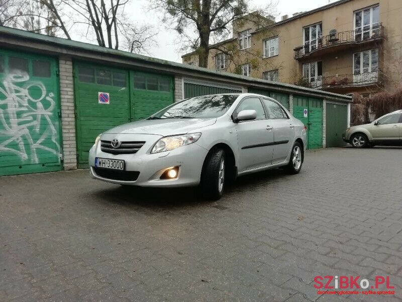 2009' Toyota Corolla photo #3