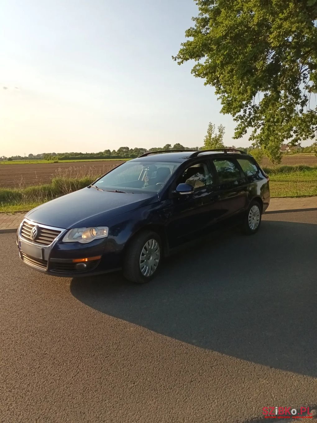 2006' Volkswagen Passat photo #3