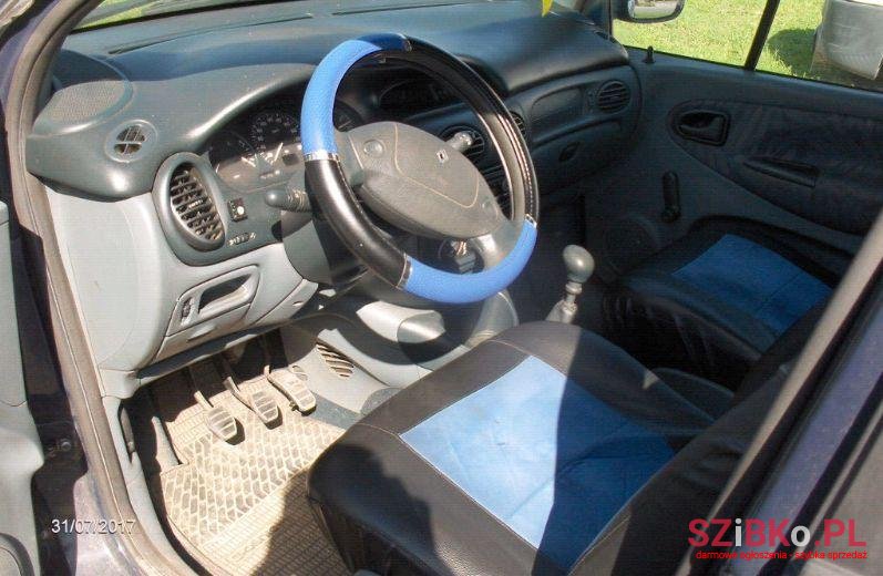 1997' Renault Megane photo #2
