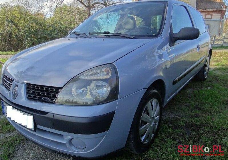 2003' Renault Clio photo #1