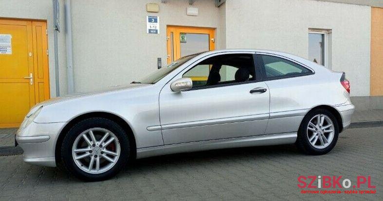 2002' Mercedes-Benz Klasa C photo #1