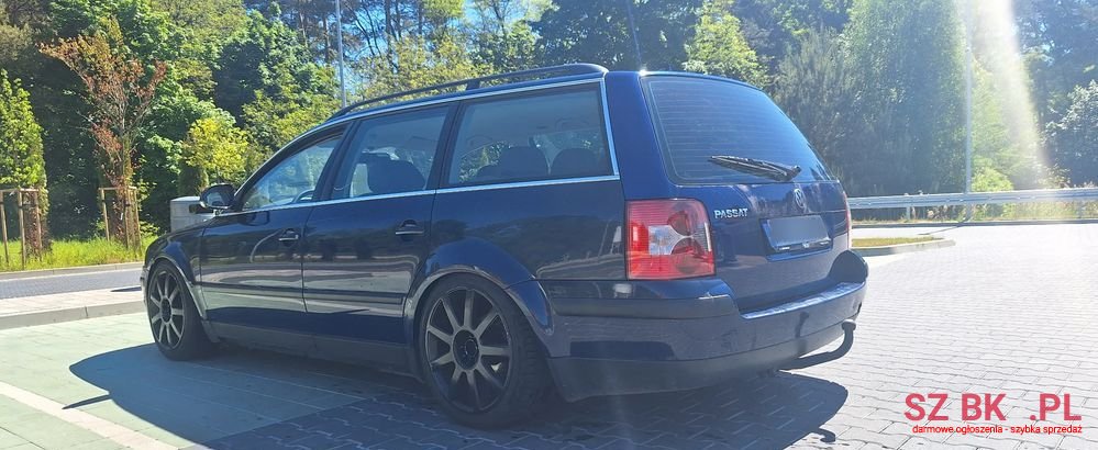 2004' Volkswagen Passat photo #3