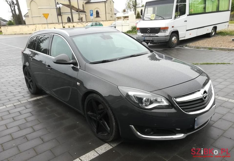 2015' Opel Insignia photo #1