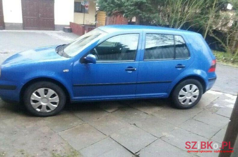 2000' Volkswagen Golf photo #2
