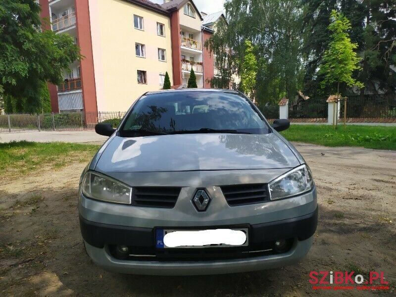 2004' Renault Megane photo #1