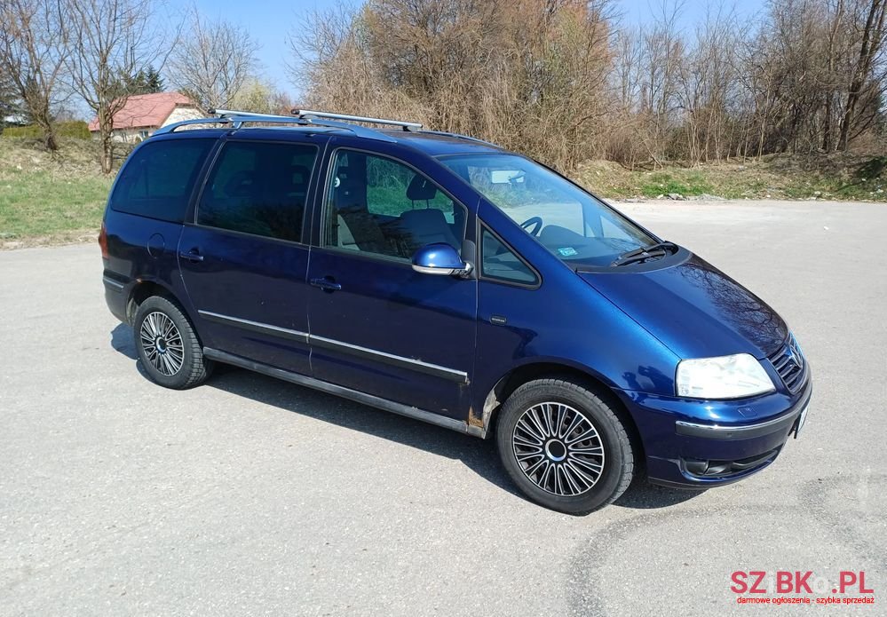 2008' Volkswagen Sharan photo #2