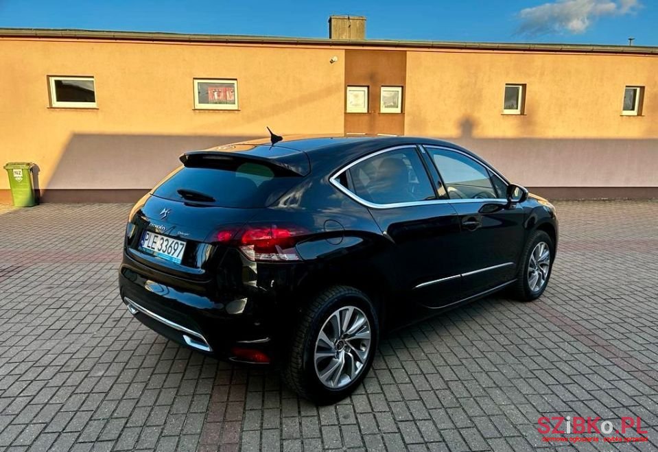 2014' Citroen DS4 photo #5