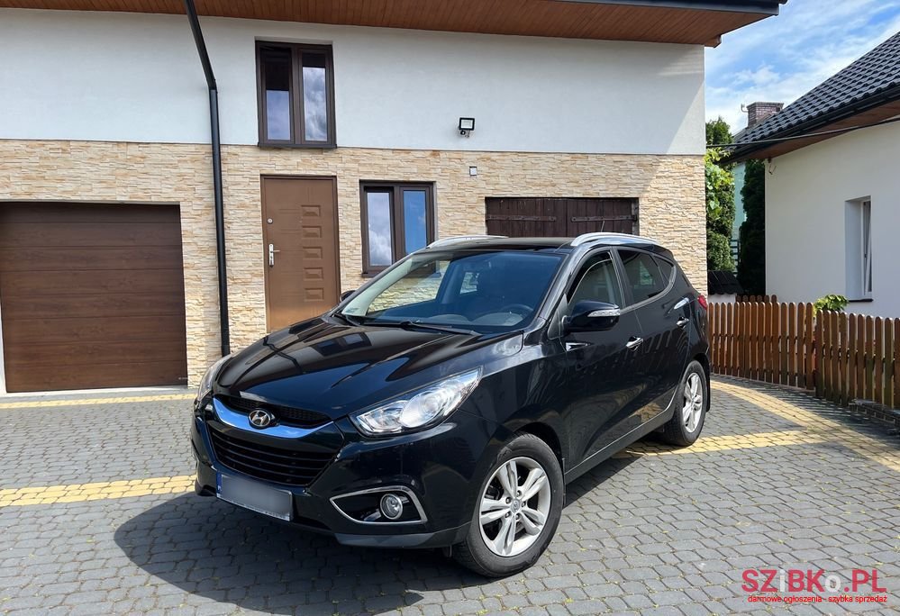 2011' Hyundai ix35 photo #1