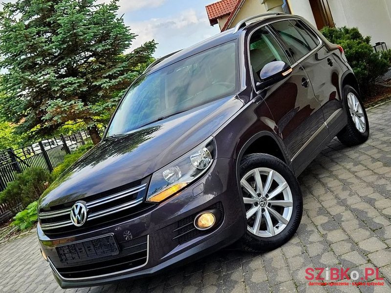 2015' Volkswagen Tiguan photo #3