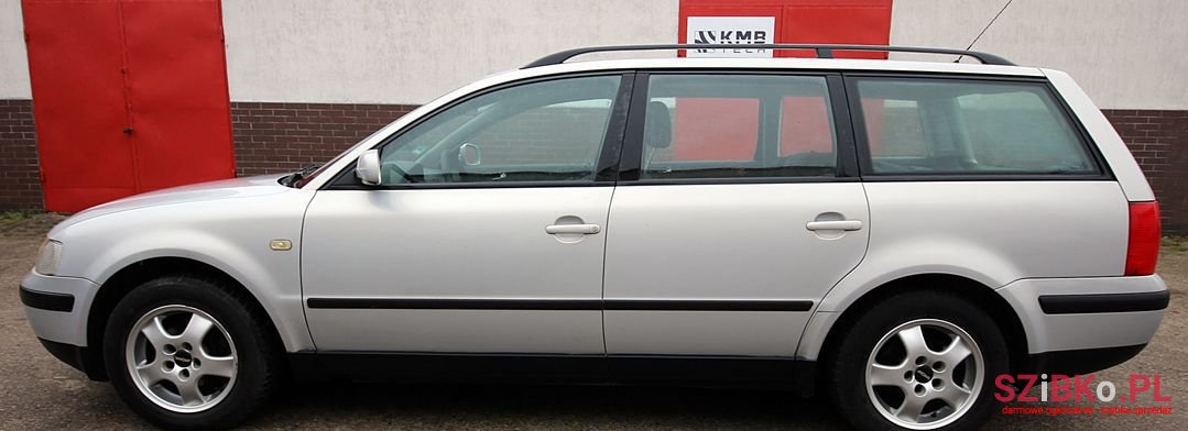 1999' Volkswagen Passat photo #2