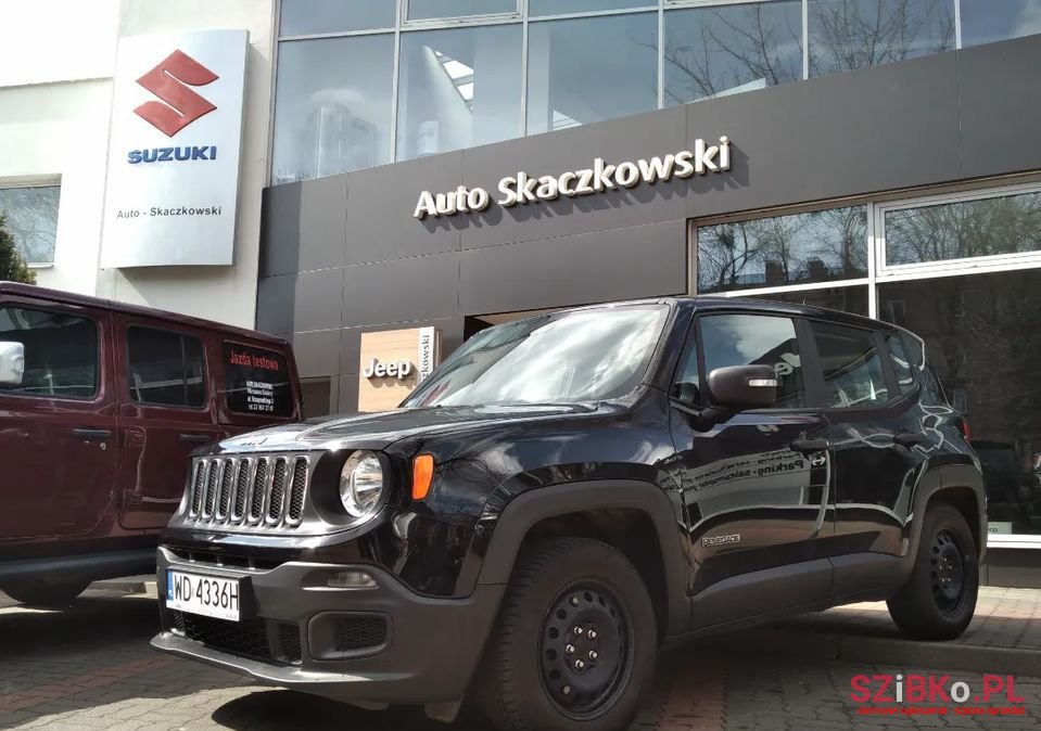 2018' Jeep Renegade photo #4
