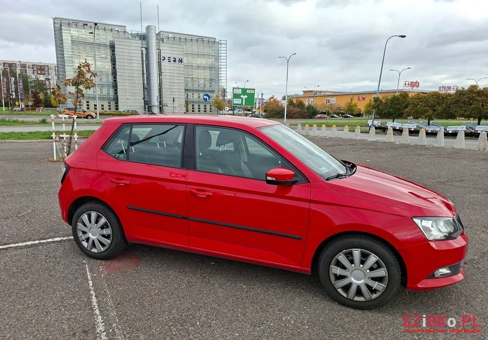 2017' Skoda Fabia 1.0 Ambition photo #4