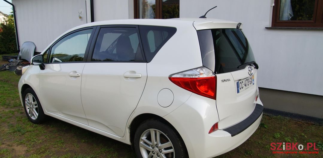 2012' Toyota Verso S photo #5