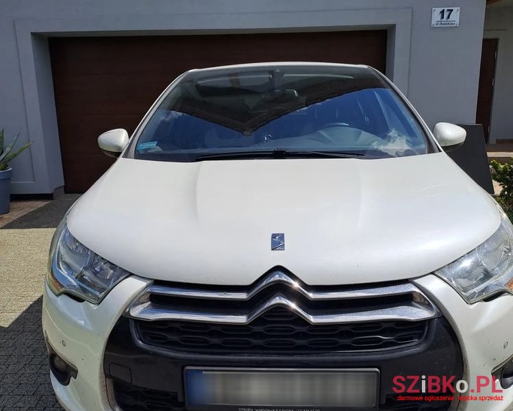 2015' Citroen DS4 1.6 Vti Sochic photo #6