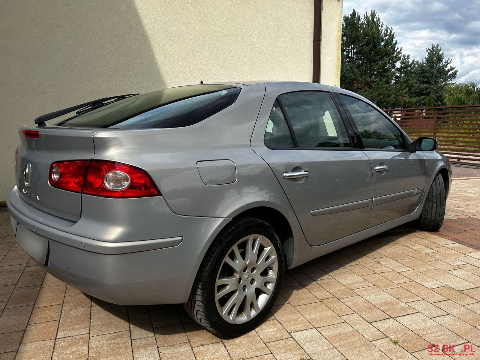 2007' Renault Laguna photo #5
