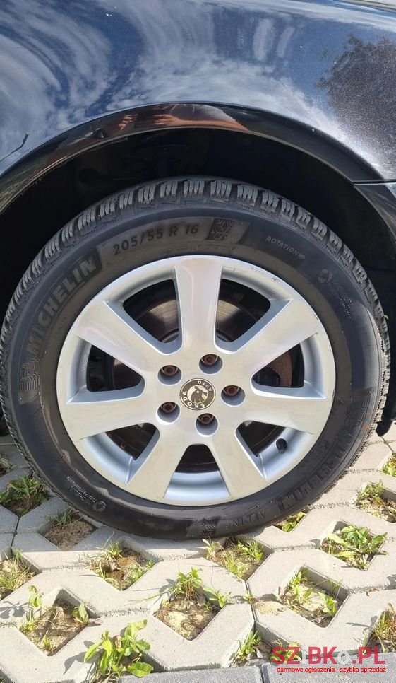 2010' Skoda Octavia photo #6