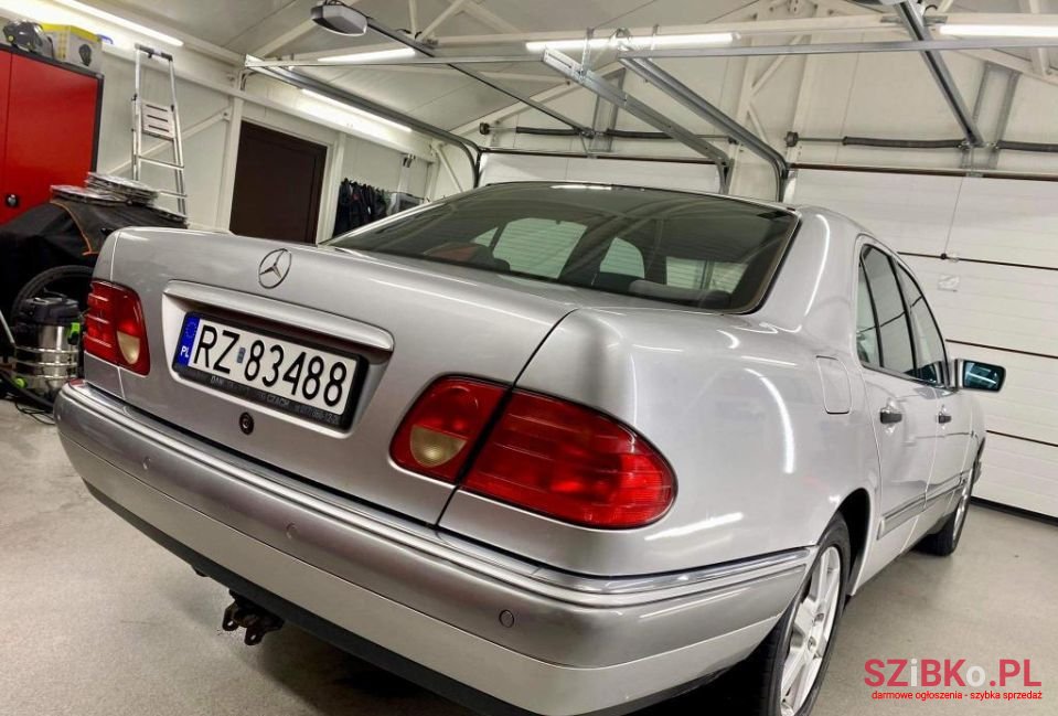 1997' Mercedes-Benz Klasa E photo #4