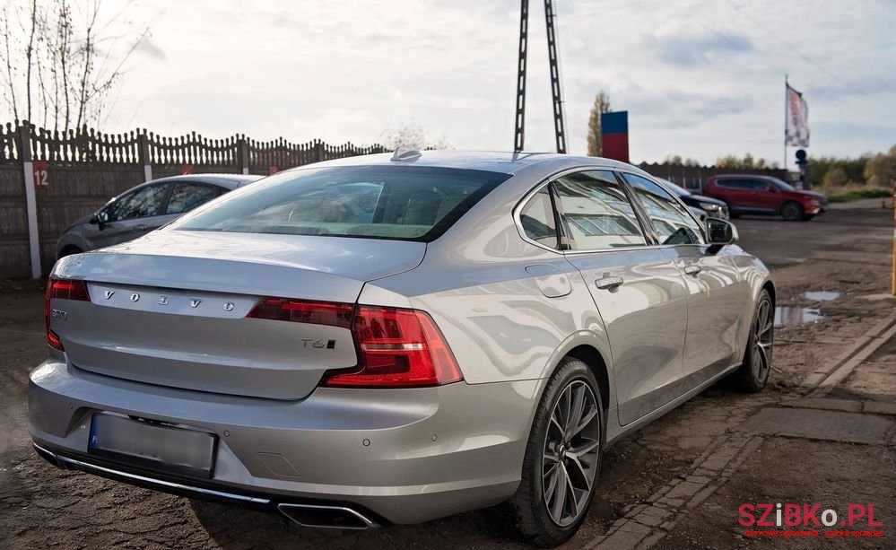 2017' Volvo S90 photo #2