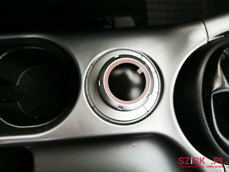 2009' Mitsubishi Outlander photo #5