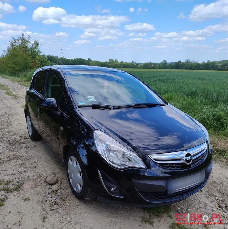 2012' Opel Corsa 1.4 16V Cosmo photo #1