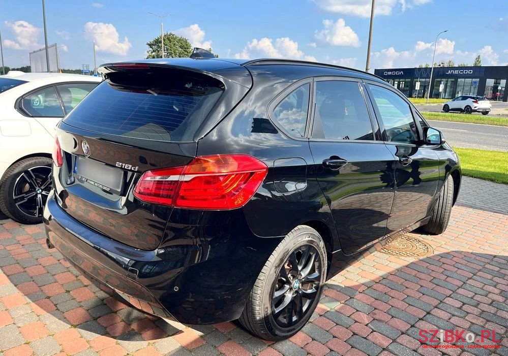 2016' BMW 2 Series 218D photo #2