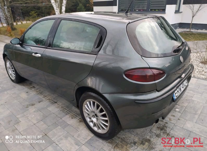 2002' Alfa Romeo 147 photo #2