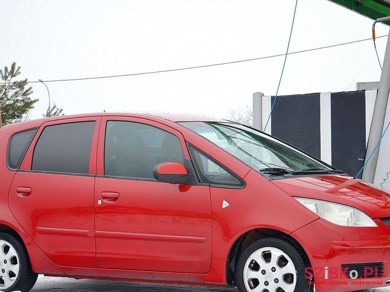 2006' Mitsubishi Colt photo #6