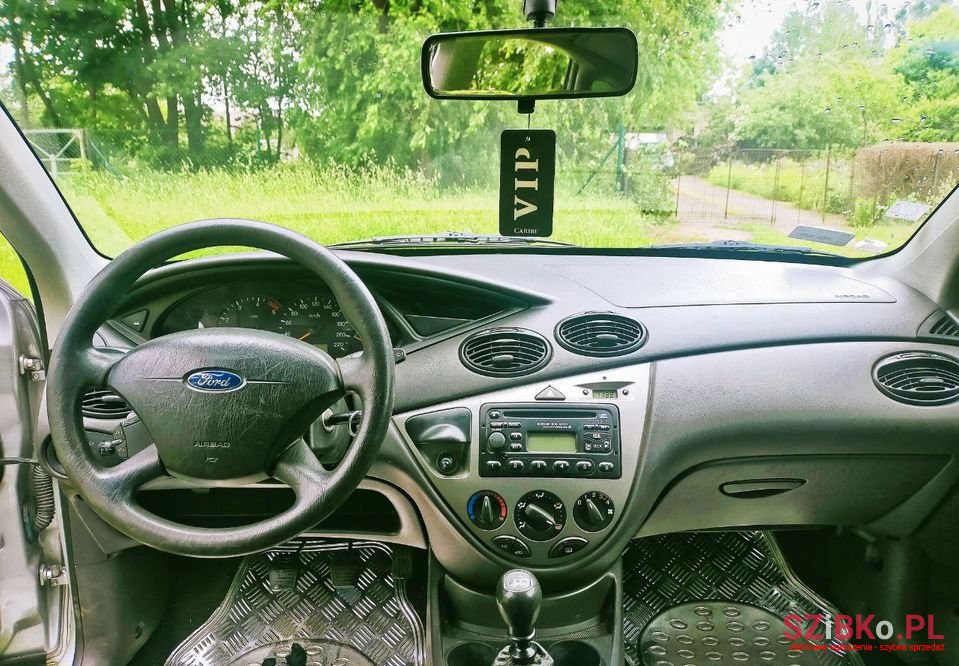 2003' Ford Focus photo #6