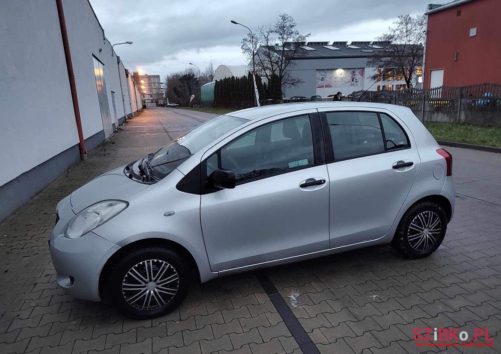 2007' Toyota Yaris 1.0 Luna A/C photo #5